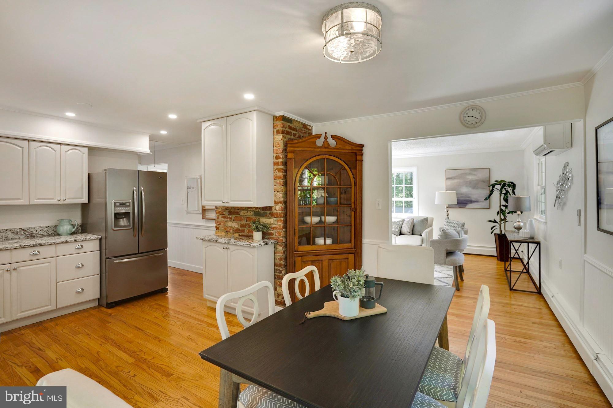 3306 Rocky Mt Road Fairfax, VA 22031 - Photo 17 of 48 Dining, kitchen and living room