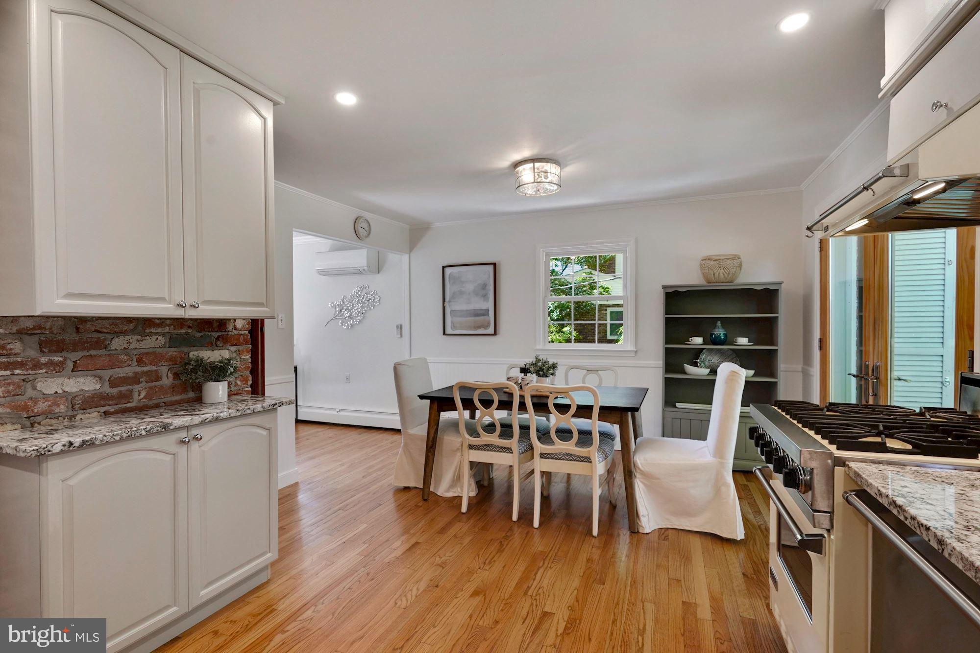 3306 Rocky Mt Road Fairfax, VA 22031 - Photo 19 of 48 Dining