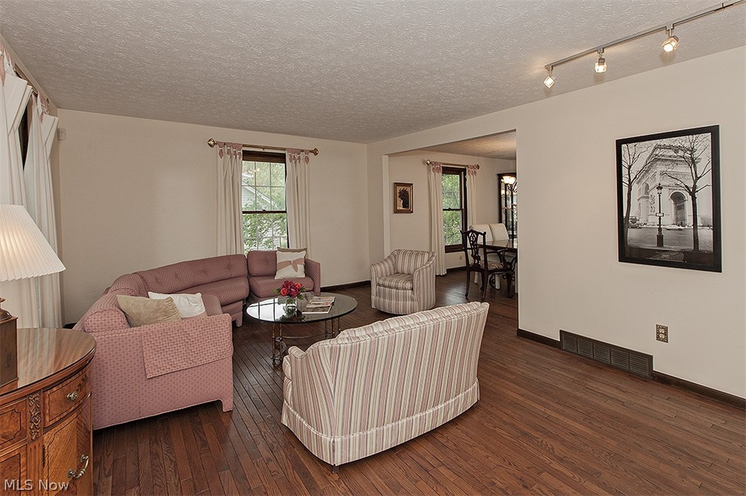 2827 Brainard Road Cleveland, OH 44124 - Photo 10 of 18 Gallery Image 10