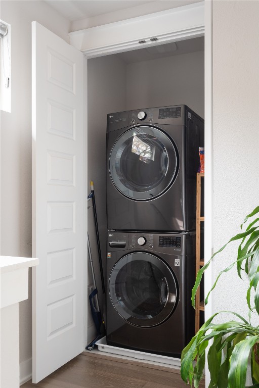 2906 Webberville Road, Unit 2 Austin, TX 78702 - Photo 16 of 21 a utility room with dryer and washer