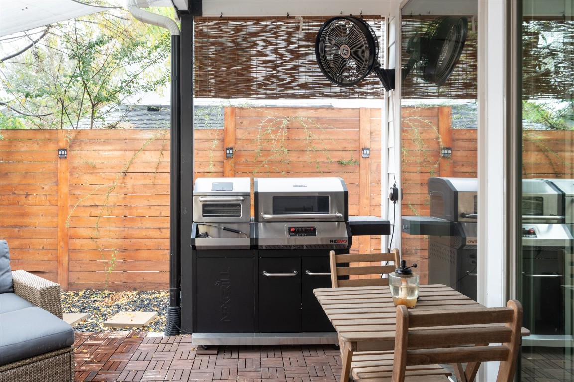 2906 Webberville Road, Unit 2 Austin, TX 78702 - Photo 17 of 21