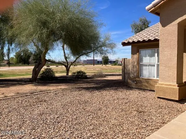 $1,895 | 8008 West Rancho Drive, Glendale, AZ 85303