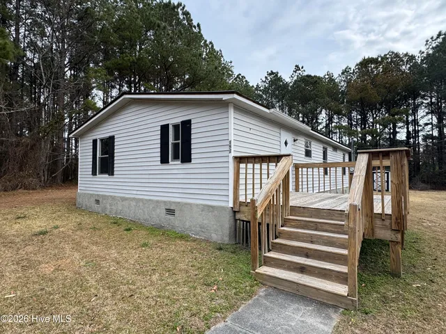$1,300 | 157 Conover Street, Jacksonville, NC 28540