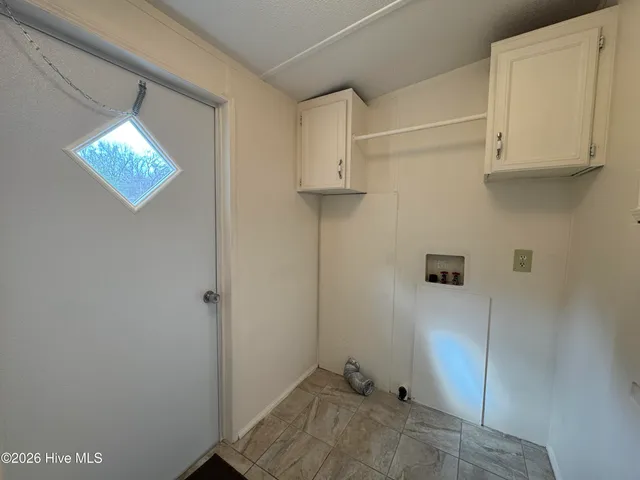 $1,300 | 157 Conover Street, Jacksonville, NC 28540