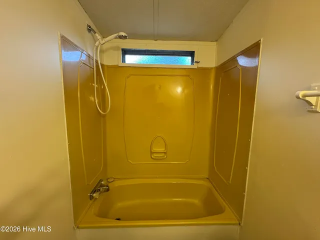 $1,300 | 157 Conover Street, Jacksonville, NC 28540