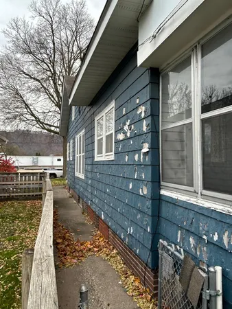$99,900 | 152 East Mark Street, Winona, MN 55987