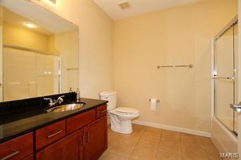 652 Emerson Road, Unit 402 St. Louis, MO 63141 - Photo 14 of 31 Gallery Image 14
