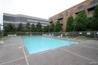 652 Emerson Road, Unit 402 St. Louis, MO 63141 - Photo 28 of 31 Gallery Image 28