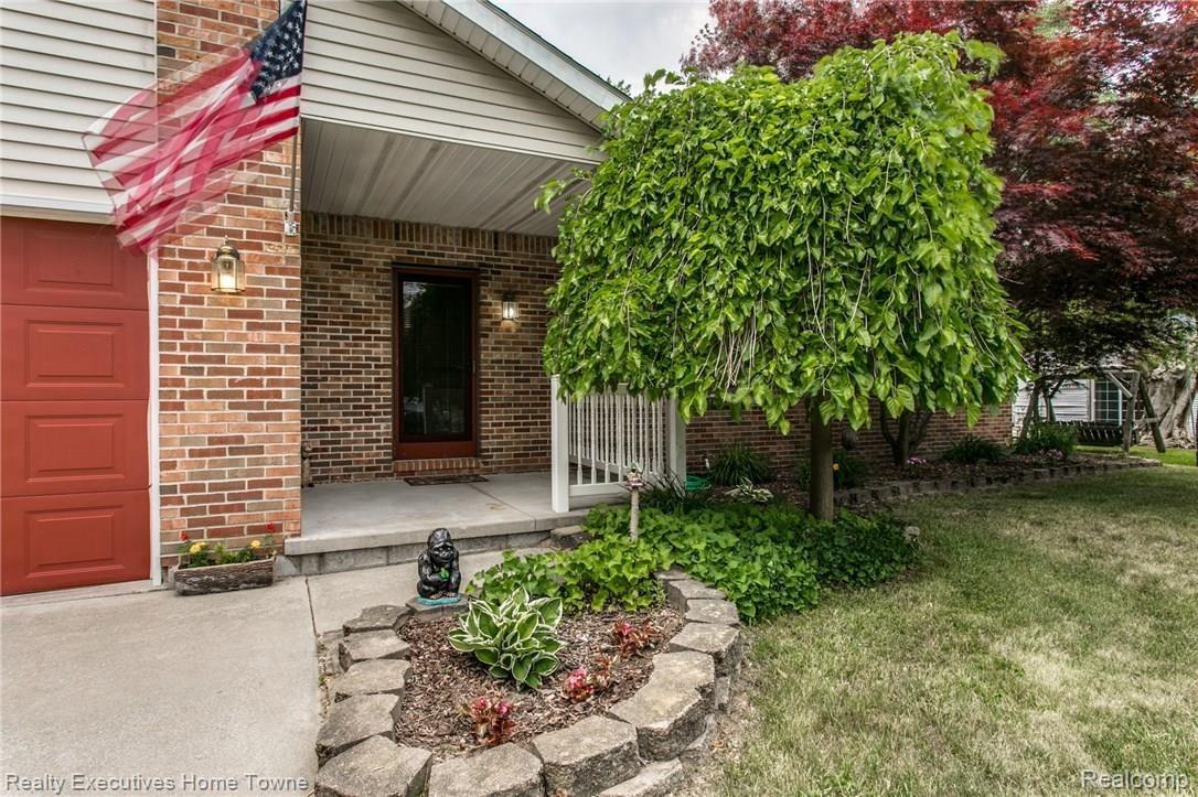 2441 Michigan Road Port Huron, MI 48060 - Photo 20 of 23 2441 Michigan-6.JPG