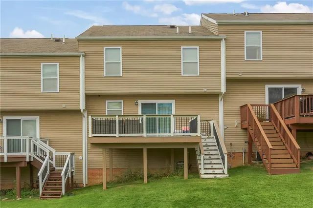 $300,000 | 728 Freedom Drive, Carnegie, PA 15106