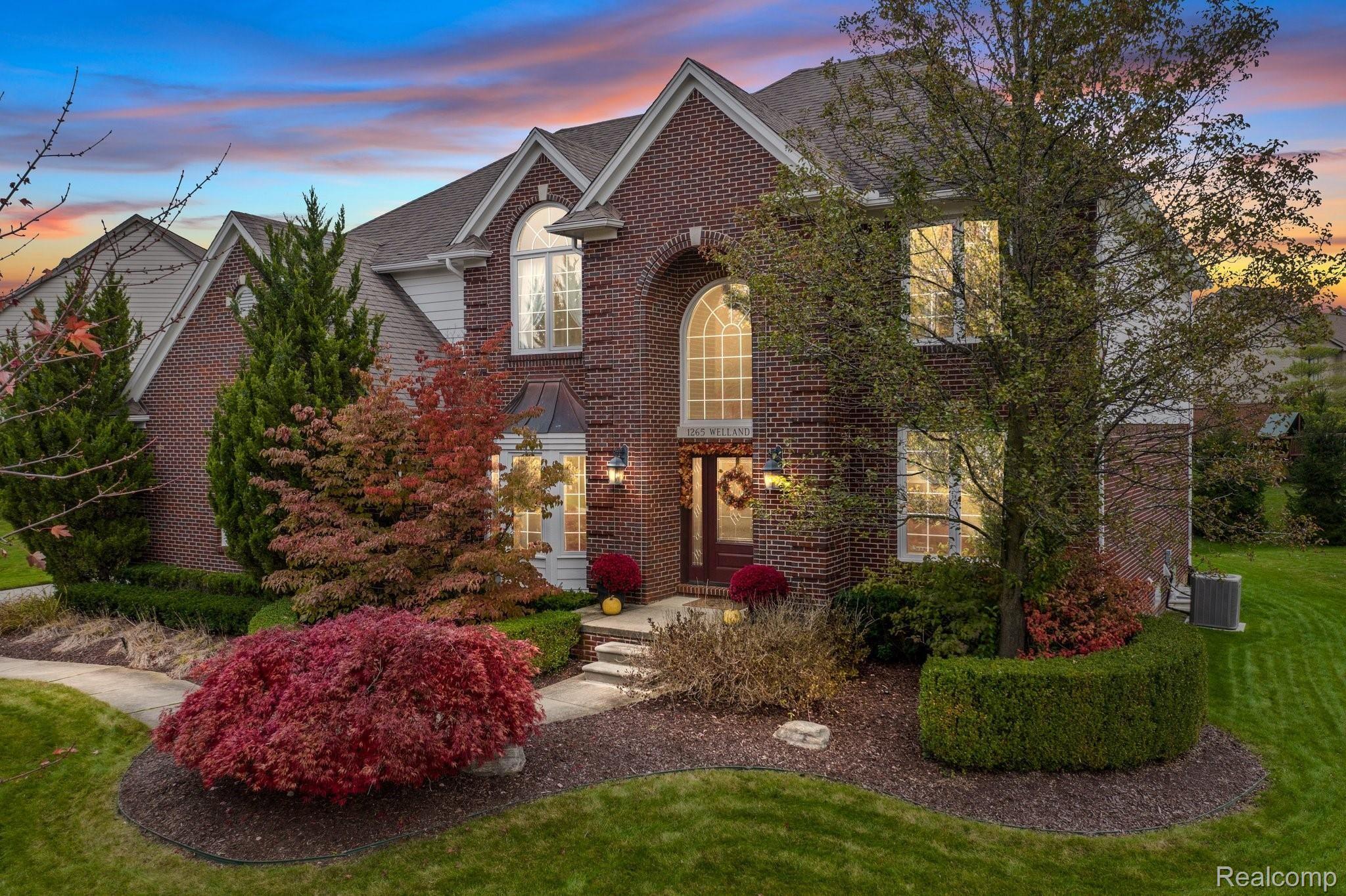 1265 Welland Drive Rochester, MI 48306 - Photo 1 of 54 1-web-or-mls-1265 Welland Drive Rochester0045.jpg