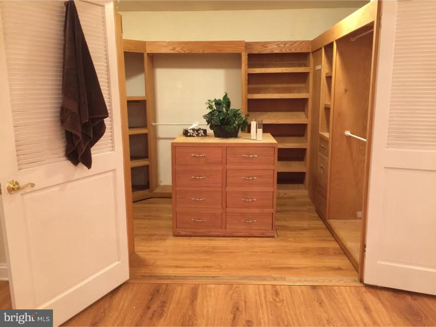 840 Roberts Road Bensalem, PA 19020 - Photo 13 of 22 Gallery Image 13