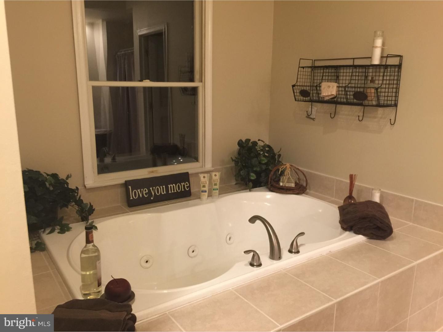 840 Roberts Road Bensalem, PA 19020 - Photo 17 of 22 Gallery Image 17