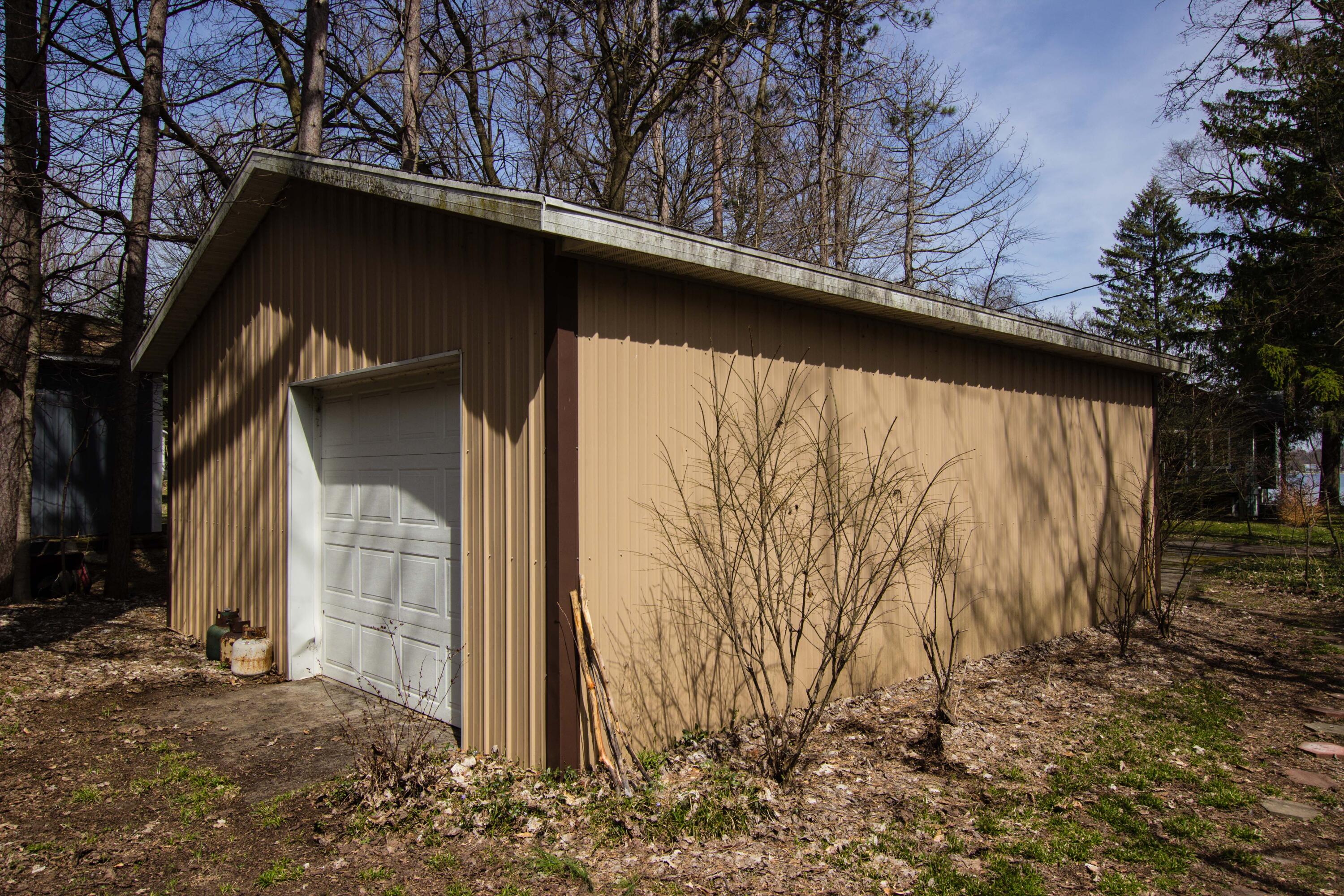 51202 Garrett Road Dowagiac, MI 49047 - Photo 20 of 26 IMG_8112