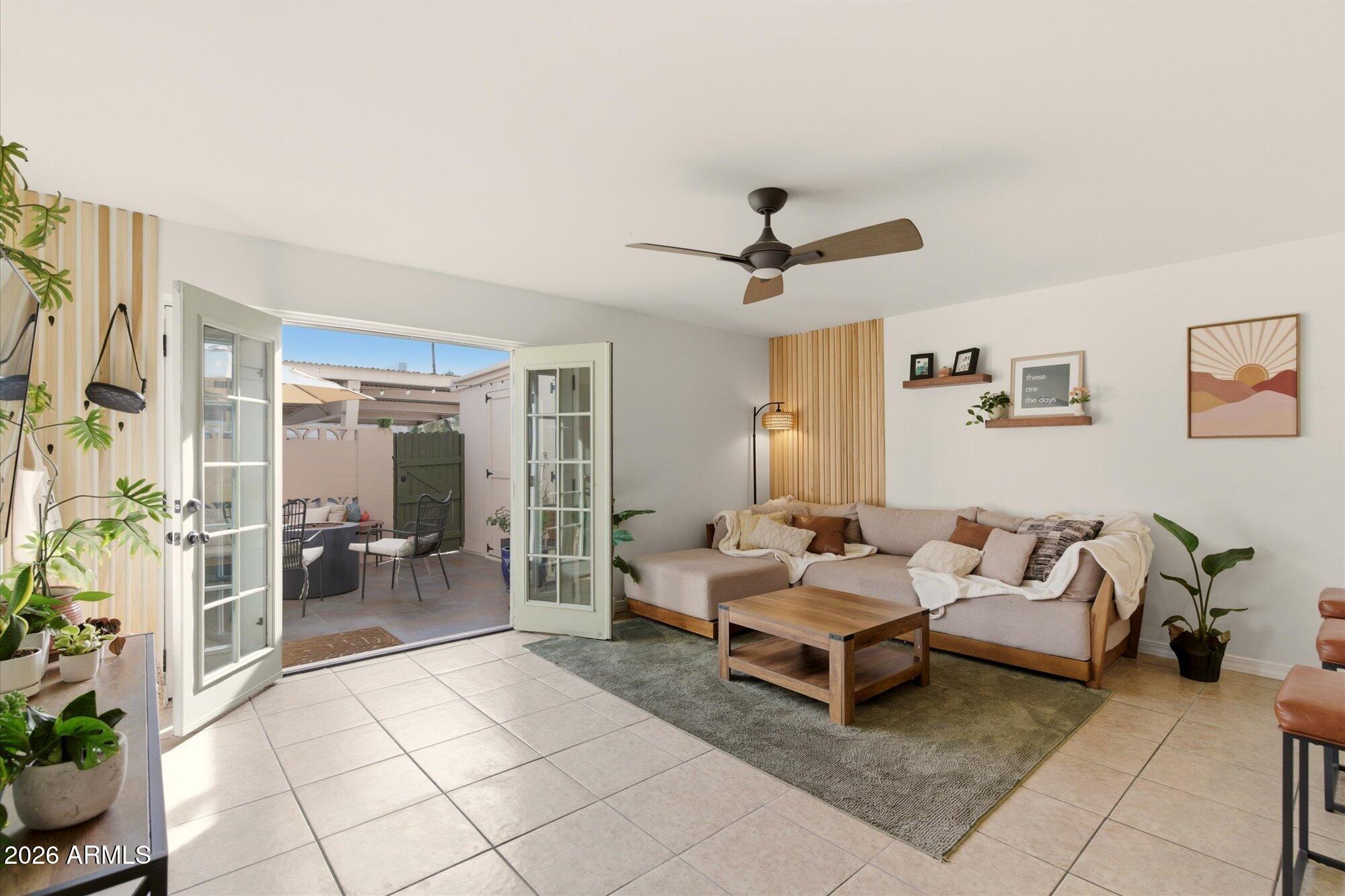 6040 North 15th Street, Unit 26 Phoenix, AZ 85014 - Photo 2 of 21 03-