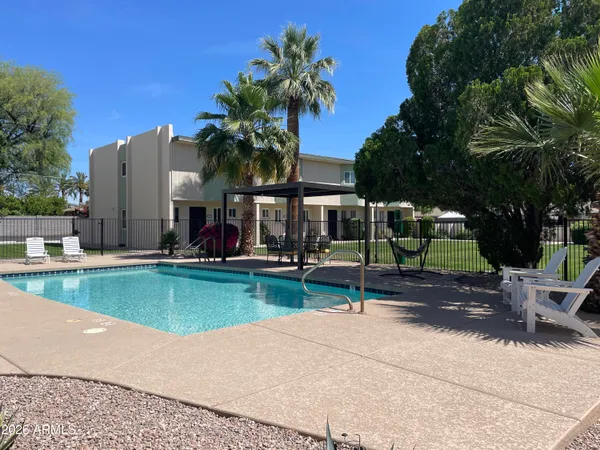 $300,000 | 6040 North 15th Street, Unit 26, Phoenix, AZ 85014