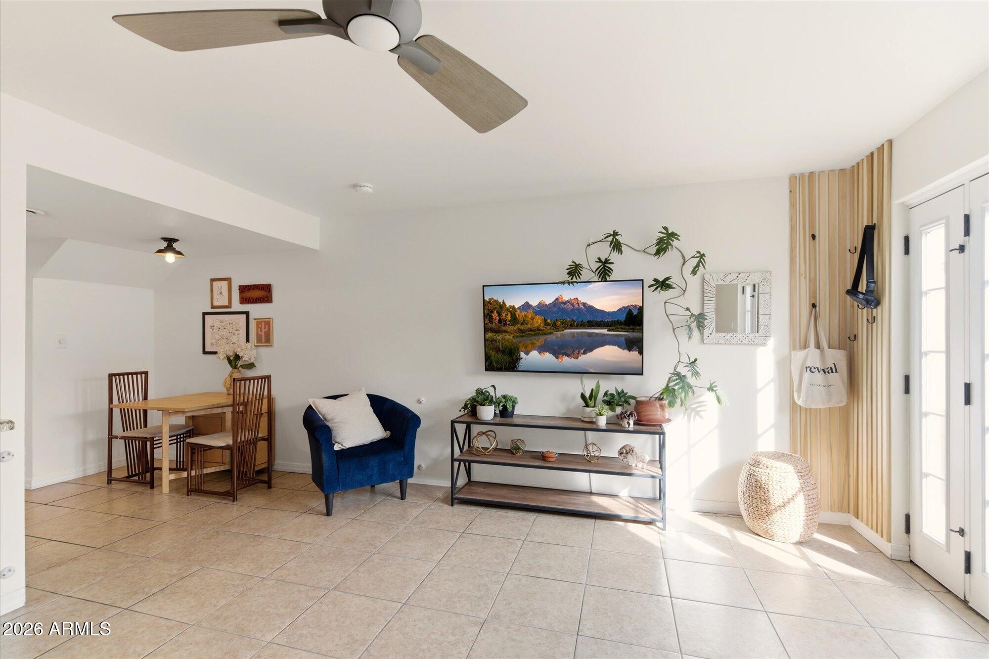 6040 North 15th Street, Unit 26 Phoenix, AZ 85014 - Photo 6 of 21 08-