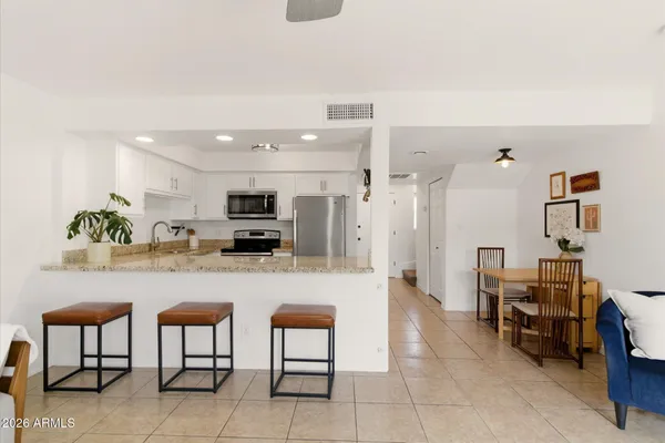 $310,000 | 6040 North 15th Street, Unit 26, Phoenix, AZ 85014