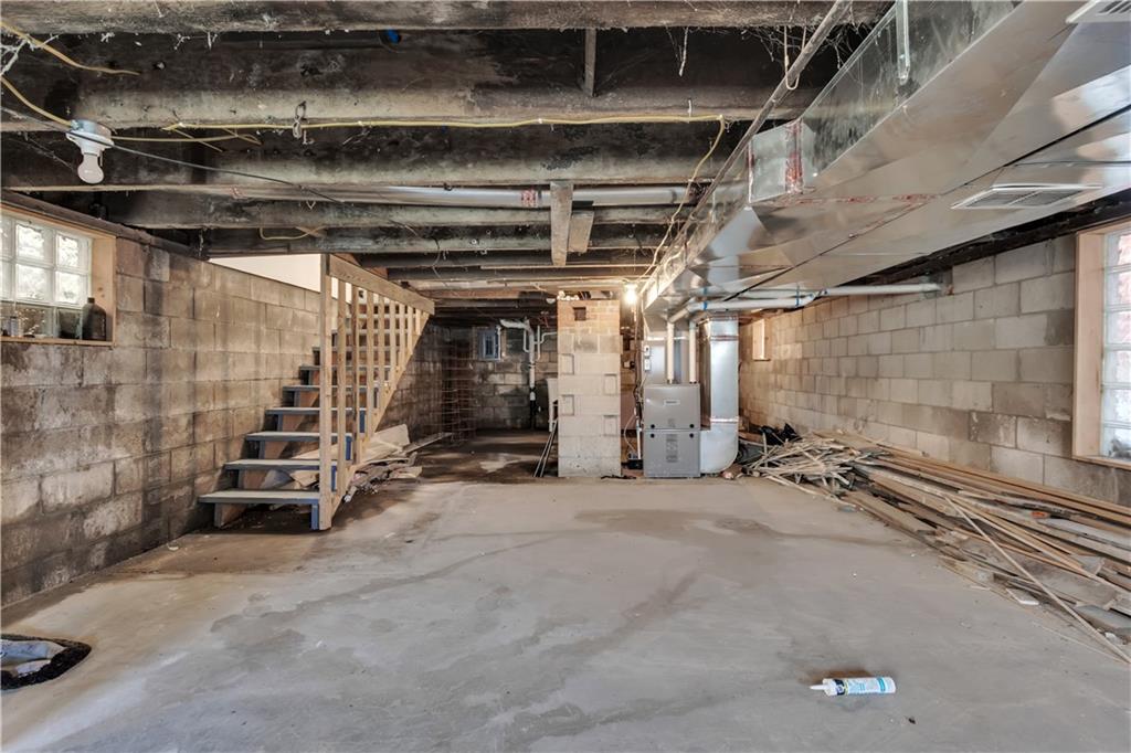 1406 Broadway Avenue McKees Rocks, PA 15136 - Photo 26 of 28 a view of room with gym equipment