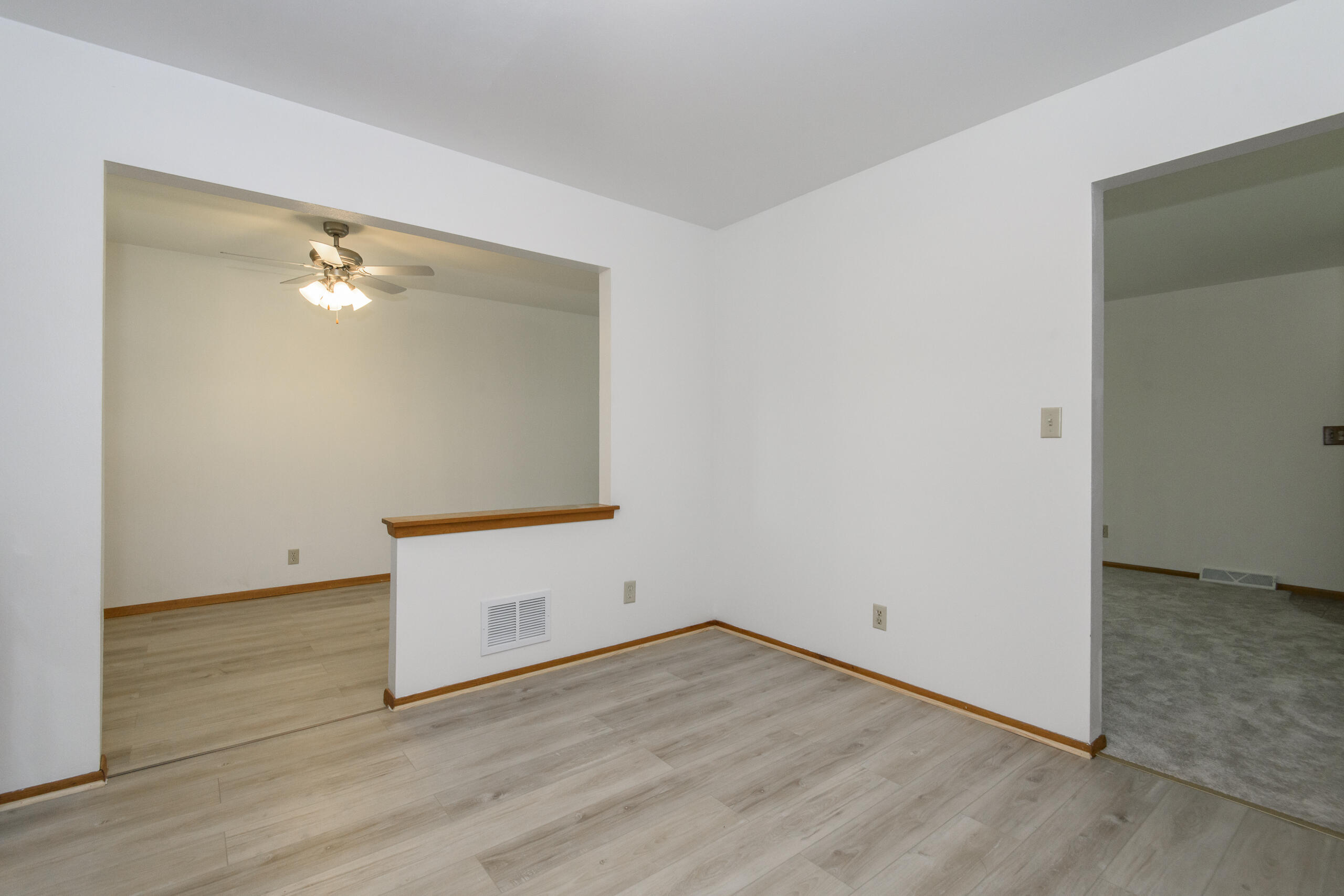7016 North 86th Street Milwaukee, WI 53224 - Photo 7 of 40 Kitchen dinette area