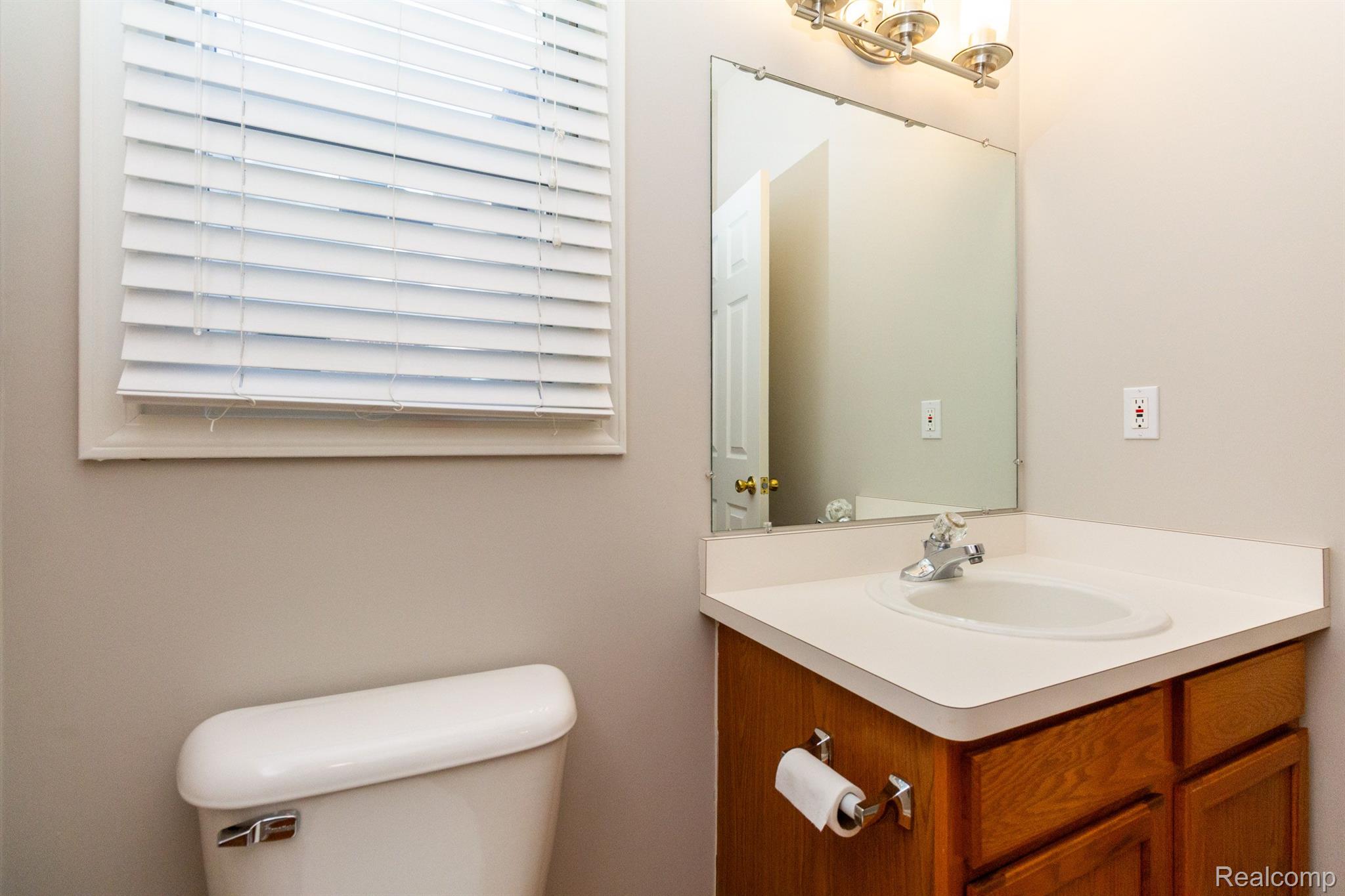703 Lake Ridge Road Rochester, MI 48307 - Photo 41 of 57 Gallery Image 41