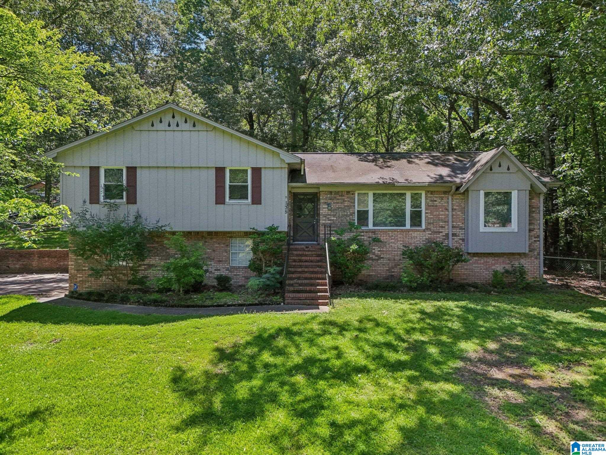 135 Cape Road Bessemer, AL 35023 - Photo 4 of 56 Gallery Image 4