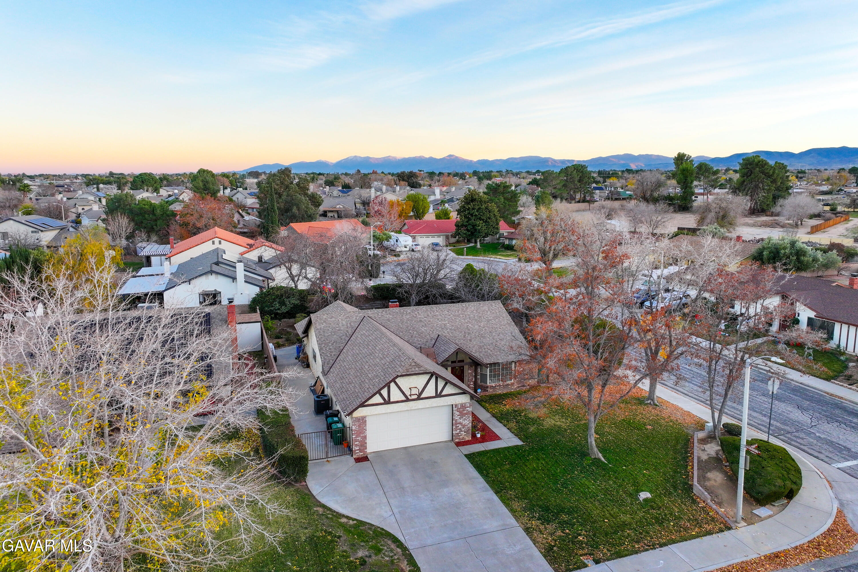42902 Sachs Drive Lancaster, CA 93536 - Photo 54 of 55 an aerial view of multiple house