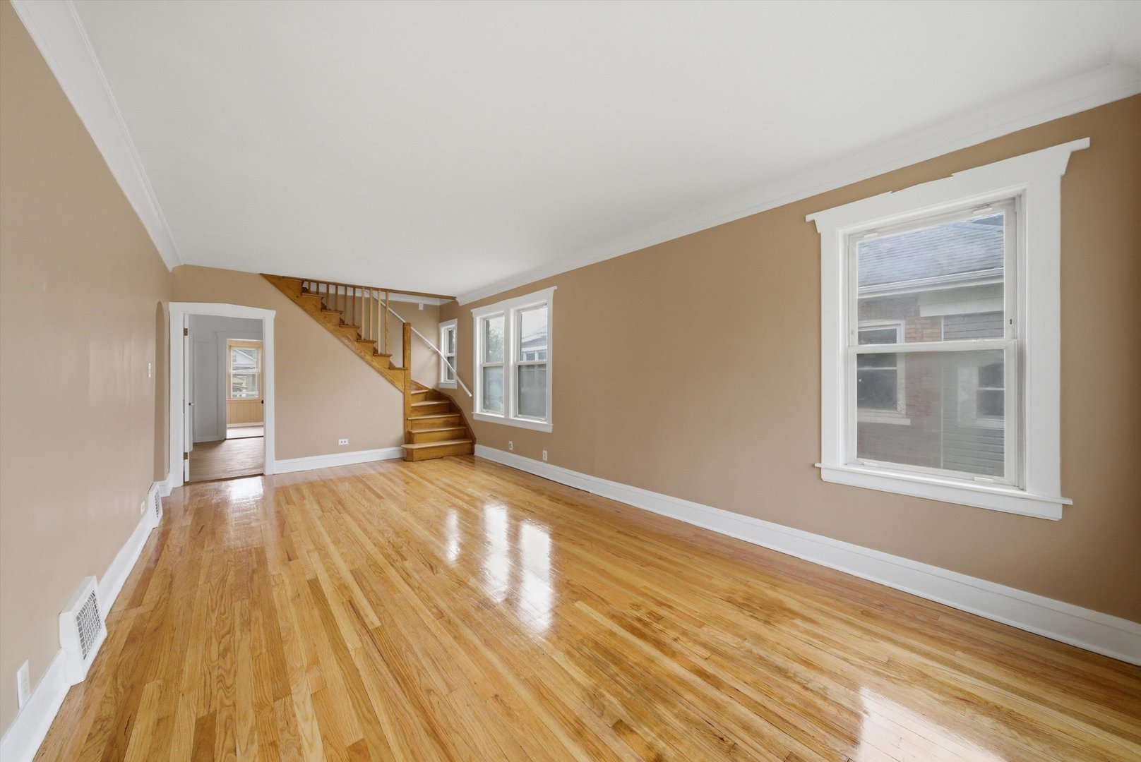 8533 South Rhodes Avenue Chicago, IL 60619 - Photo 2 of 19