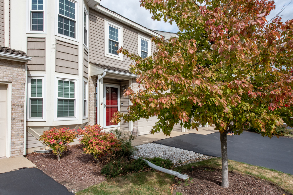 34321 Homestead Road Gurnee, IL 60031 - Photo 2 of 30 a front view of a house with garden
