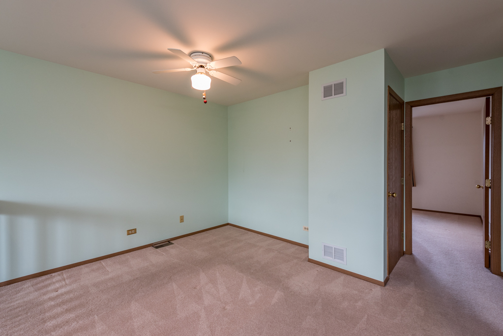 34321 Homestead Road Gurnee, IL 60031 - Photo 21 of 30 a view of an empty room with a fan