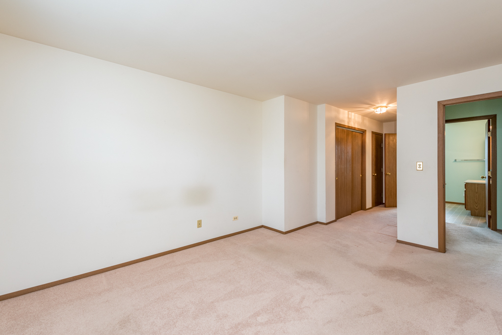 34321 Homestead Road Gurnee, IL 60031 - Photo 23 of 30 a view of an empty room