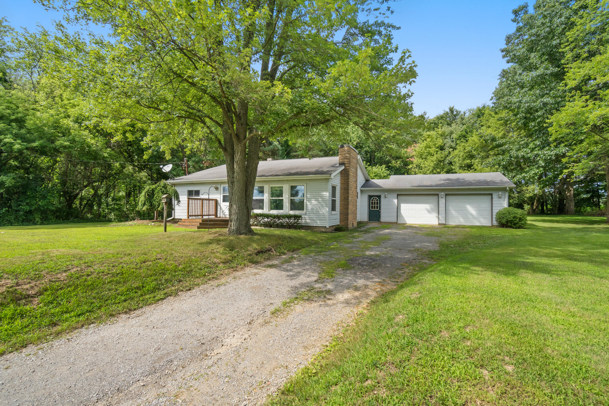 786 White Lake Road Pleasant Lake, MI 49272 - Photo 2 of 36 MRE03120
