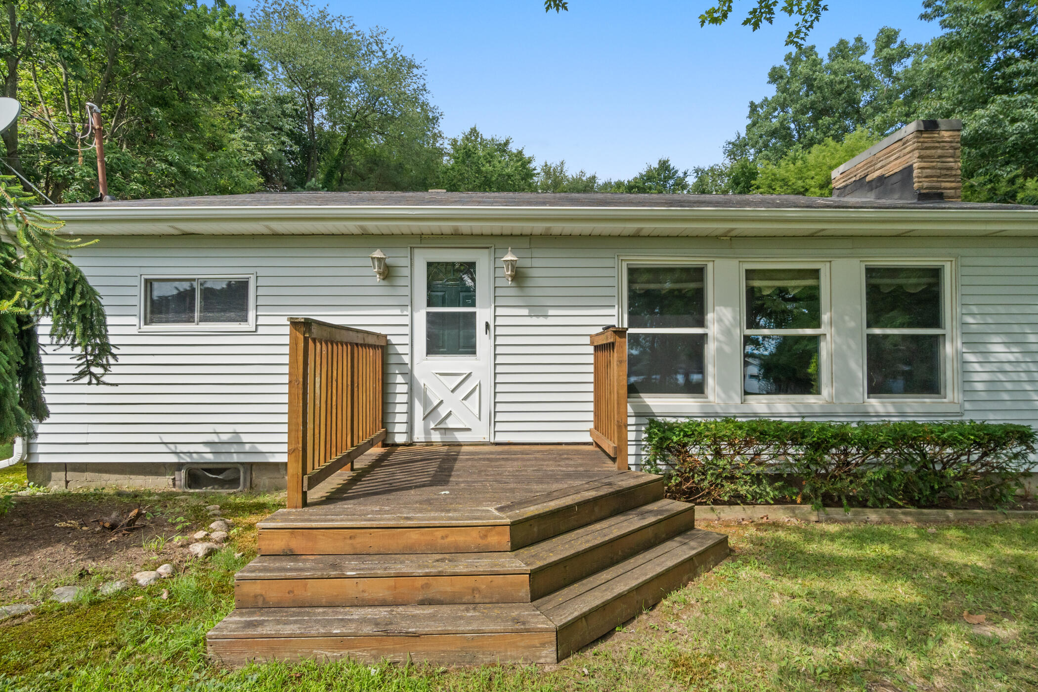 786 White Lake Road Pleasant Lake, MI 49272 - Photo 3 of 36 MRE03119