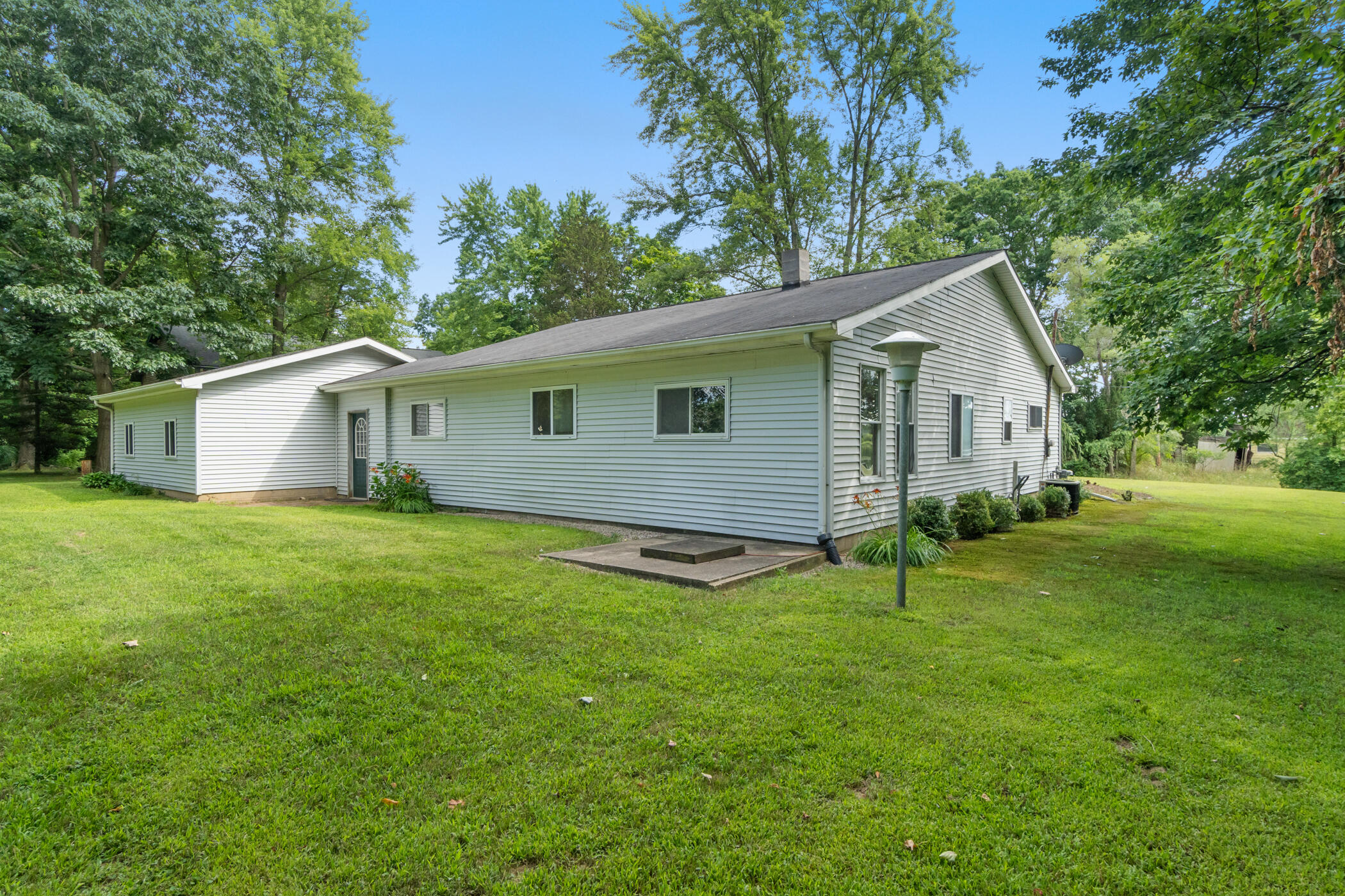 786 White Lake Road Pleasant Lake, MI 49272 - Photo 33 of 36 MRE03127