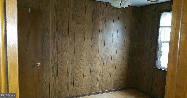 1818 Dunmere Road Baltimore, MD 21222 - Photo 10 of 11 Interior (General)