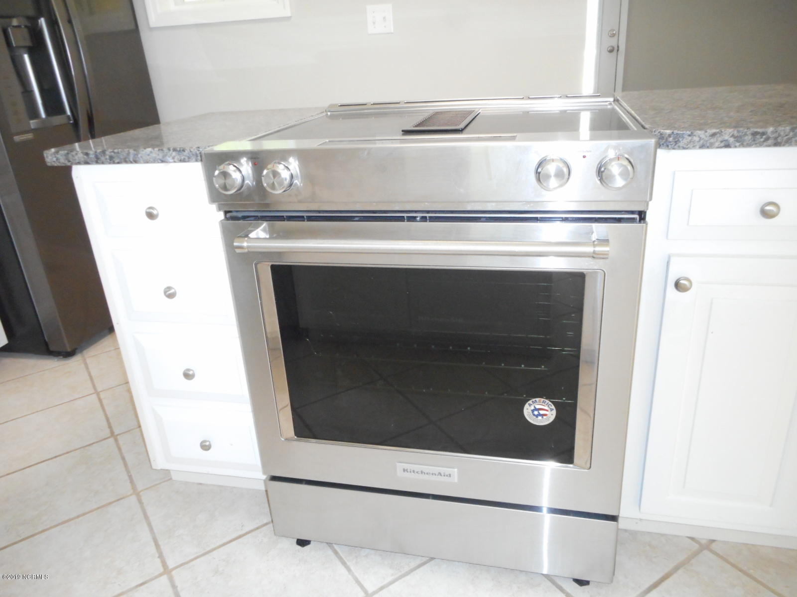 105 Culpeper Road New Bern, NC 28562 - Photo 11 of 53 Kitchen Range
