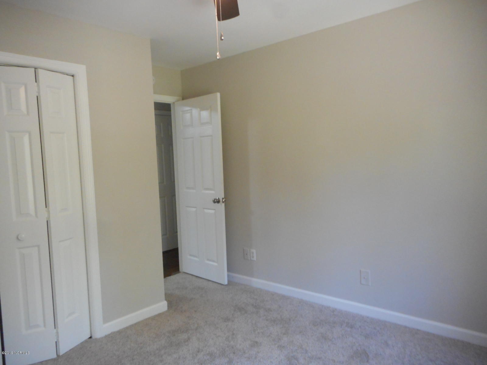 105 Culpeper Road New Bern, NC 28562 - Photo 33 of 53 Bedroom 3 toward door