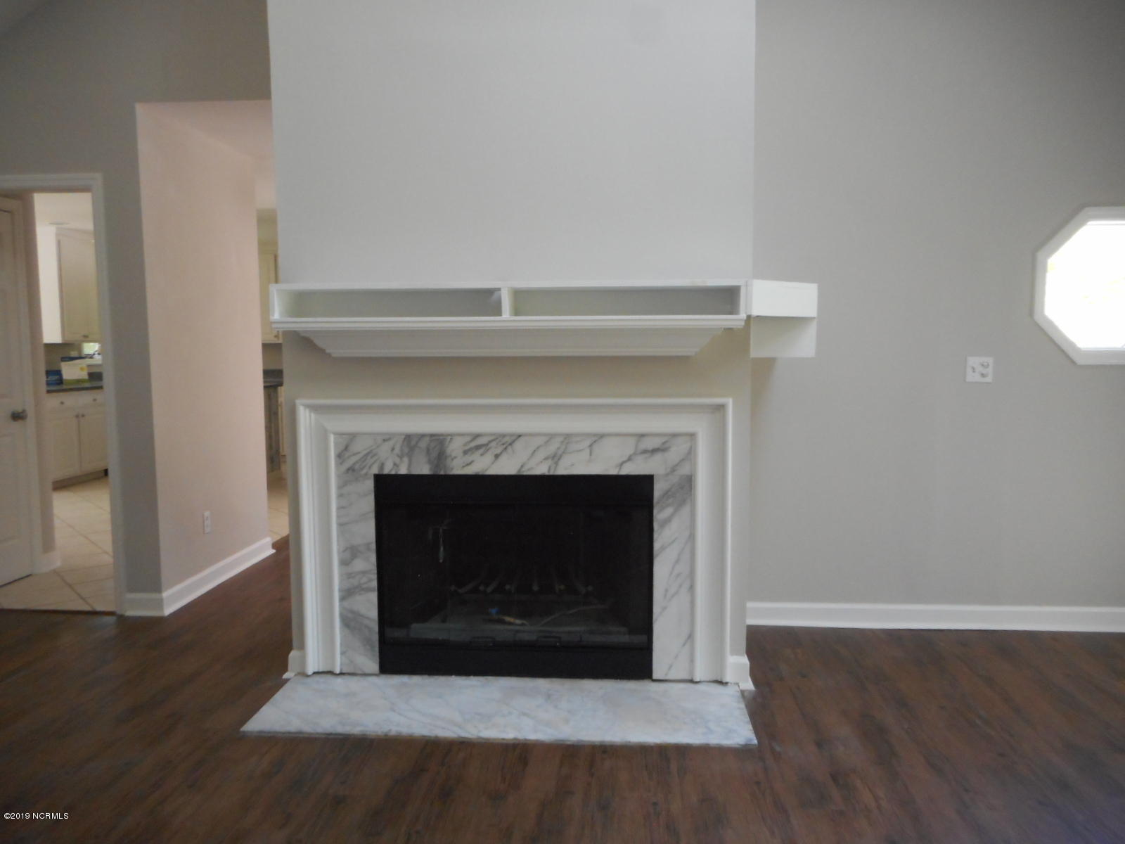 105 Culpeper Road New Bern, NC 28562 - Photo 5 of 53 Fireplace