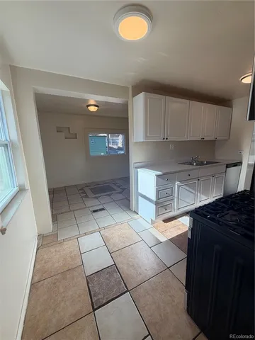 $3,150 | 135 South Osceola Street, Denver, CO 80219