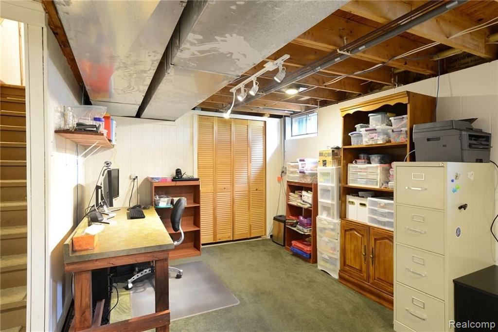9518 West Stanley Road Flushing, MI 48433 - Photo 18 of 24 Gallery Image 18
