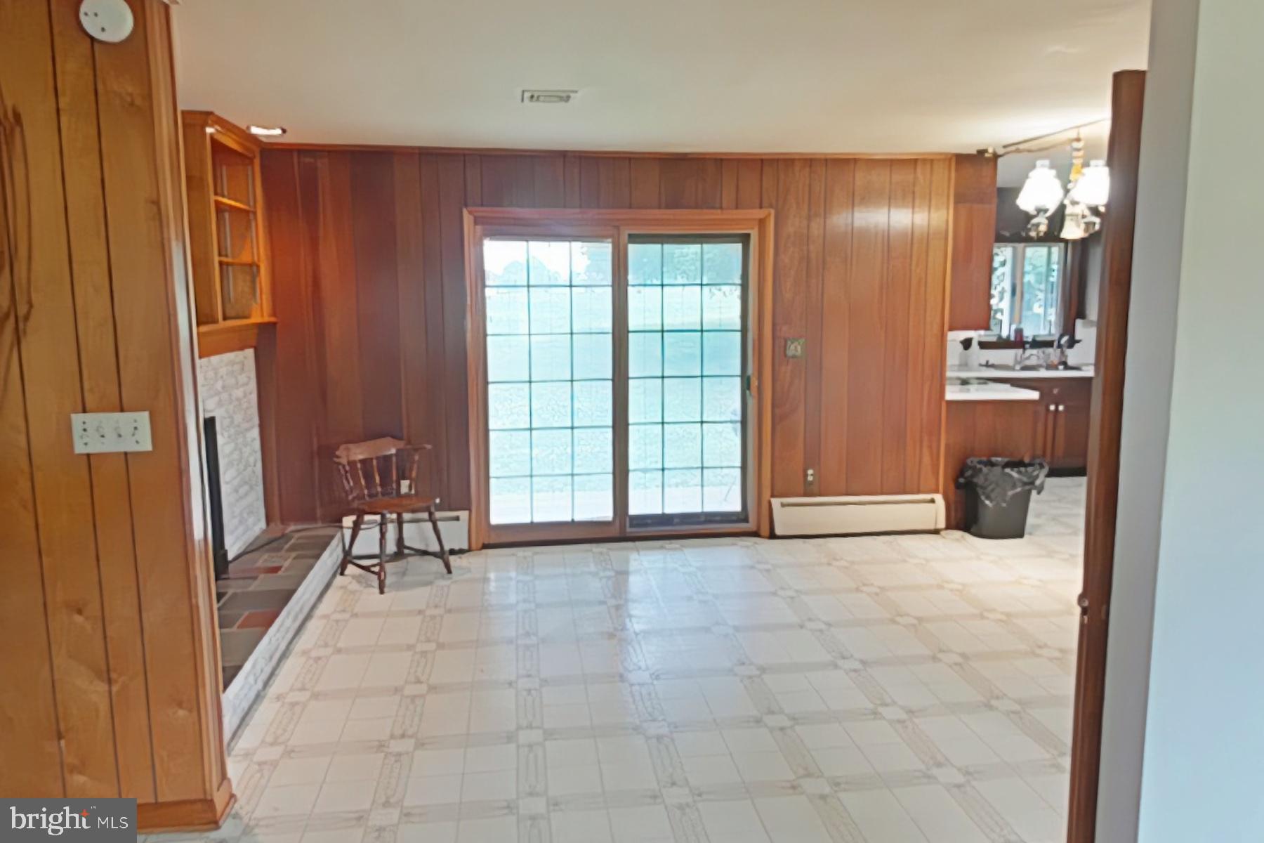 29 Oberholtzer Road Elizabethtown, PA 17022 - Photo 6 of 27 DINING ROOM