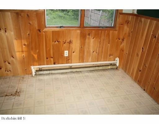 706 Daniels Road Clarksburg, MA 01247 - Photo 11 of 18 K-room