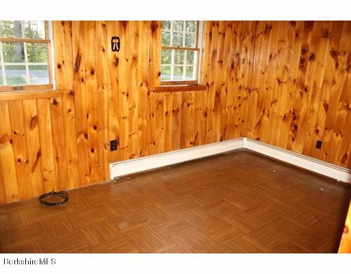 706 Daniels Road Clarksburg, MA 01247 - Photo 8 of 18 H-room