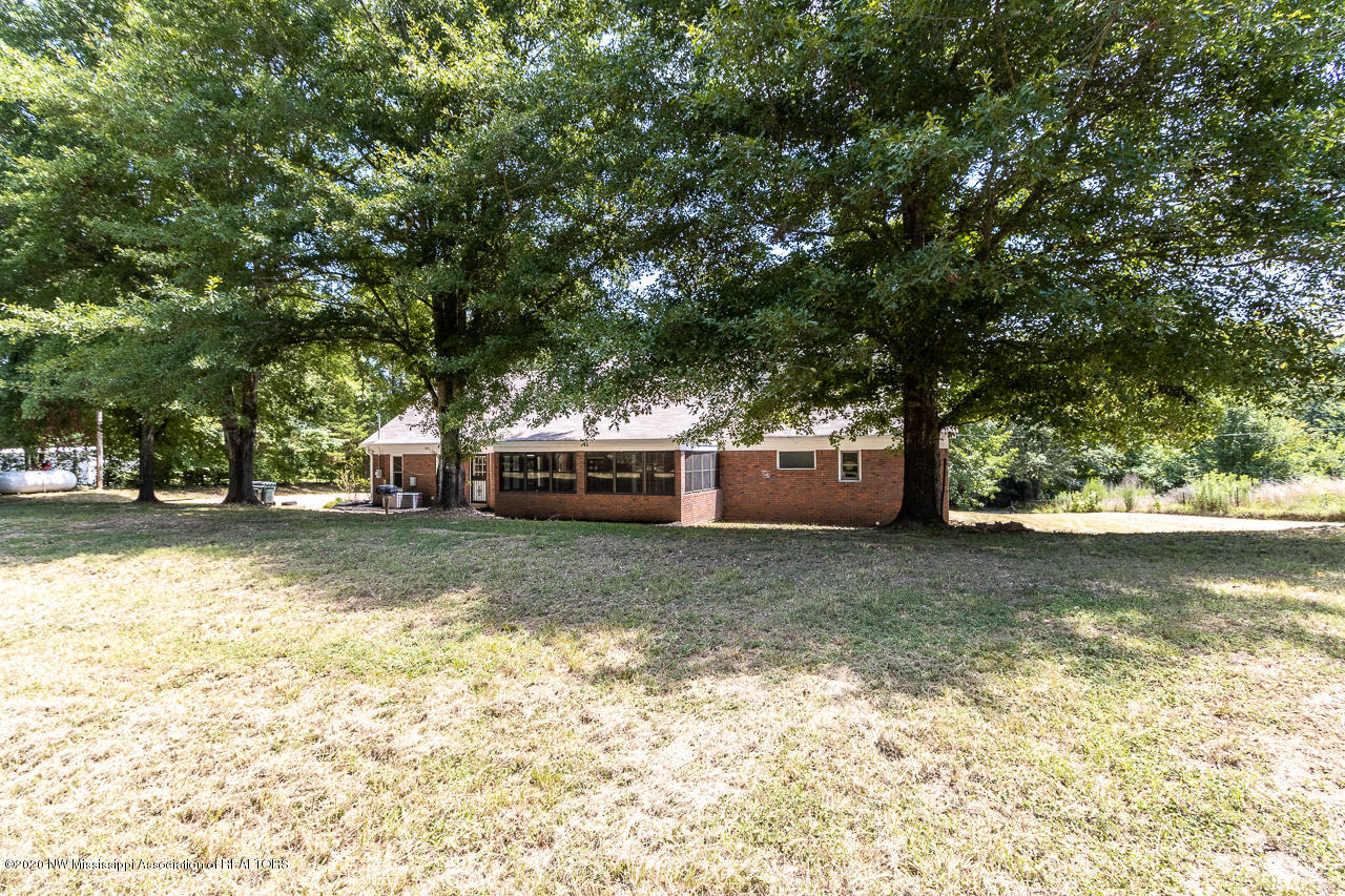 205 Parker Road Byhalia, MS 38611 - Photo 32 of 45 ParkerRd-57-HDR