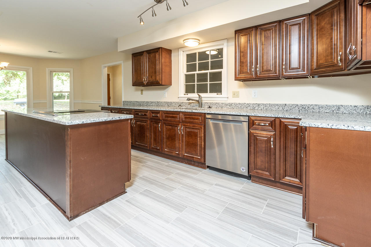 205 Parker Road Byhalia, MS 38611 - Photo 7 of 45 ParkerRd-31