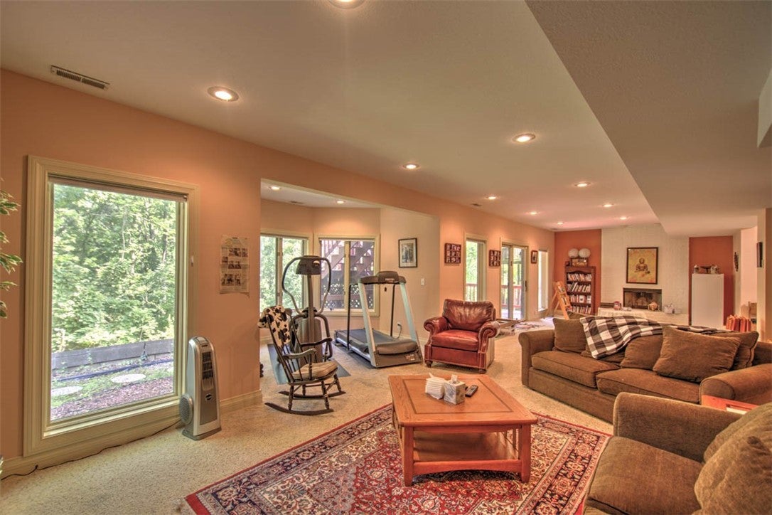 410 Country Club Court Decatur, IL 62521 - Photo 25 of 39 Gallery Image 25