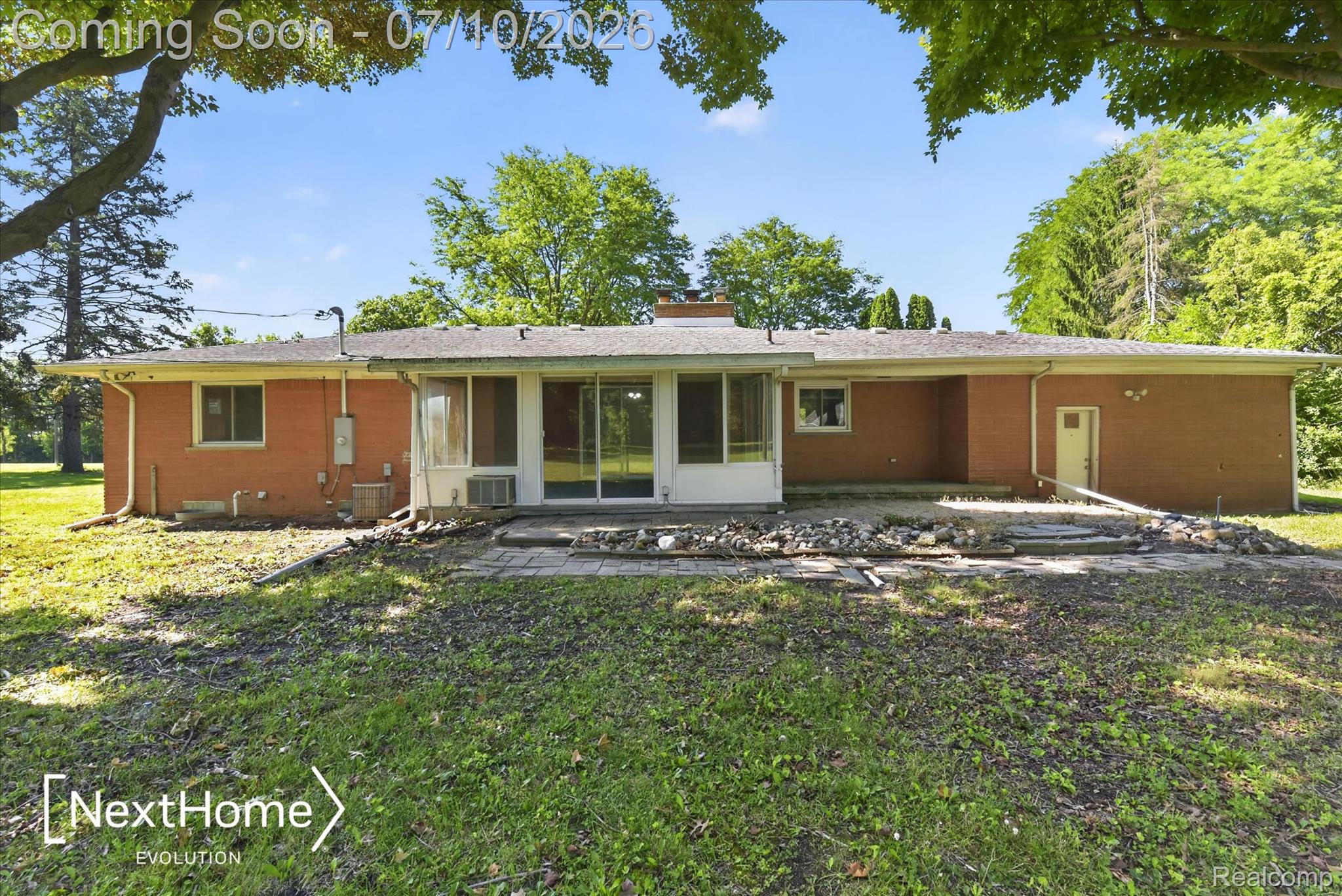 33950 Ecorse Road Romulus, MI 48174 - Photo 30 of 39 34-34-33950-Encore-Ct-Scio-Township-WindowStill.jpg