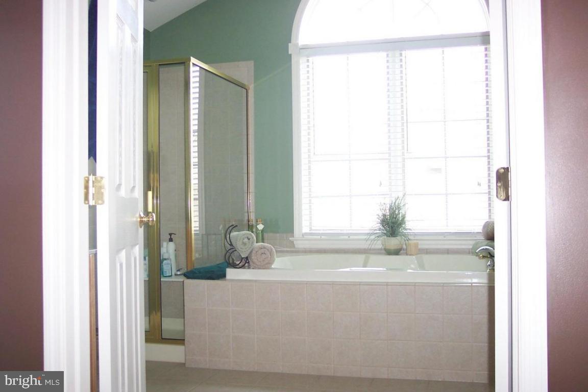 101 Ridgefield Way Lititz, PA 17543 - Photo 8 of 10