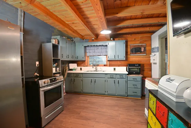 $384,900 | 2559 Fayetteville Highway, Belfast, TN 37019