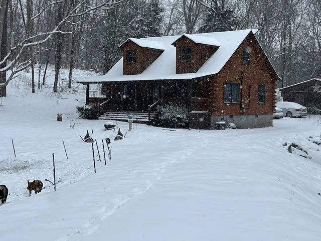 $384,900 | 2559 Fayetteville Highway, Belfast, TN 37019